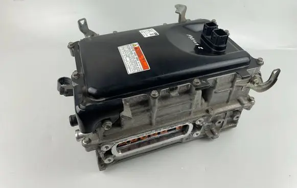 Toyota Prius (XW50) Voltage converter inverter G9200-47261 G920047261 232100-1721