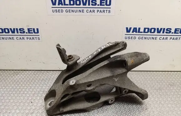 Volkswagen Transporter - Caravelle T6 Engine mounting bracket 7E0199370L