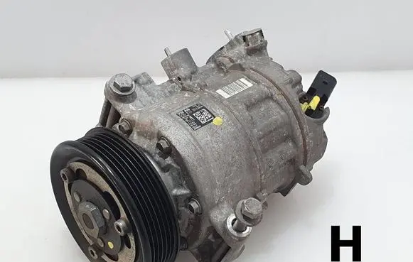 Volkswagen Golf VII Air conditioning (A/C) compressor (pump) 5Q0820803 GE2945513 GE447150