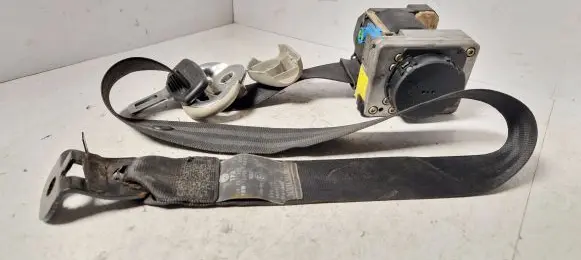 Volkswagen Golf IV Front seatbelt 1j4857705j 1918578273