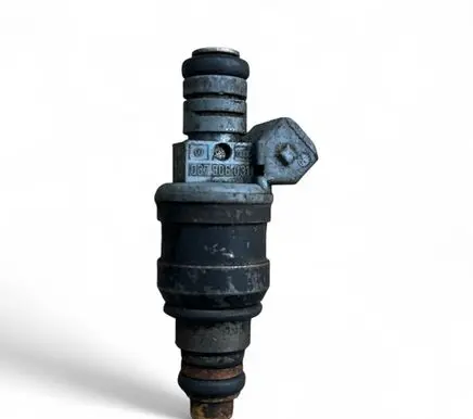 Audi A4 S4 B5 8D Fuel injector 06B133551