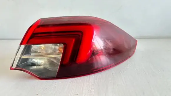 Opel Insignia B Rear/tail lights 39125836