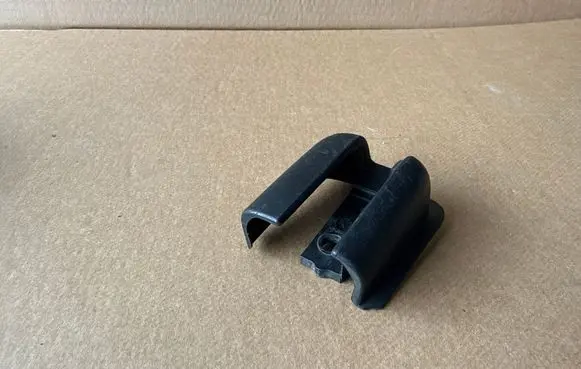 Renault Trafic II (X83) Sliding door rail trim 186325 69047