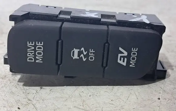 Toyota Yaris Cross ESP (stability program) switch M81303