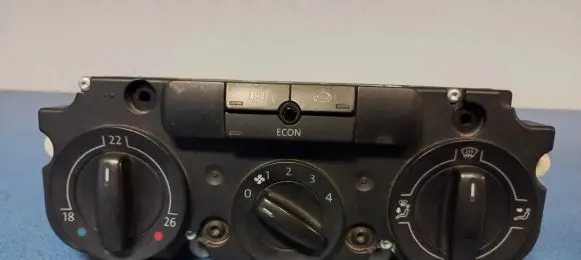 Volkswagen PASSAT B6 Climate control unit 74730900