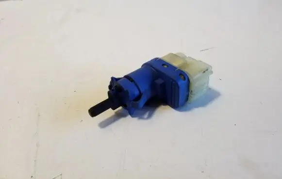 Iveco Daily 5th gen Brake pedal sensor switch 50520116
