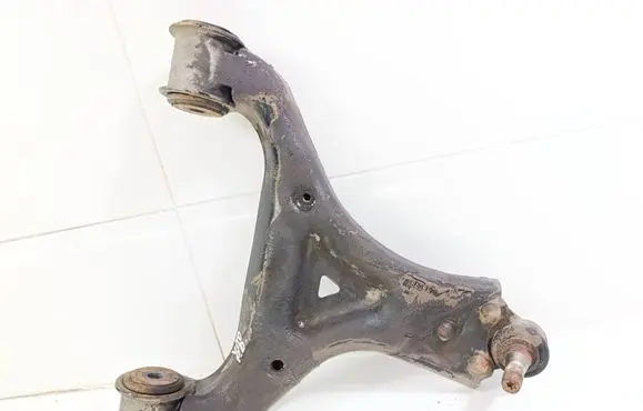 Mercedes-Benz Vito Viano W447 Front lower control arm/wishbone 284294