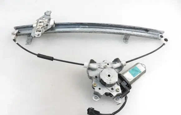 Nissan Pathfinder R50 Front door window regulator with motor 