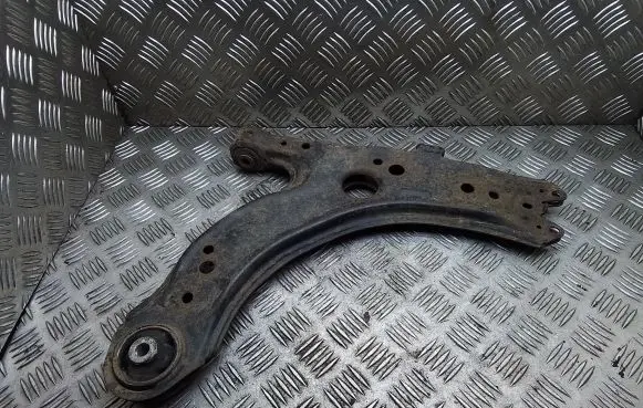 Volkswagen Golf IV Front lower control arm/wishbone