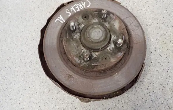 KIA Carens I Front wheel hub spindle knuckle CARENSIIZWROTNOICA
