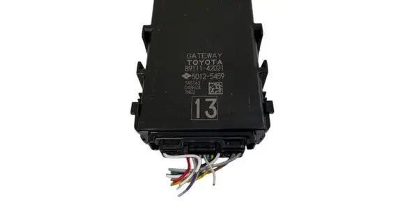 Toyota RAV 4 (XA40) Gateway control module 8911142021 50125459