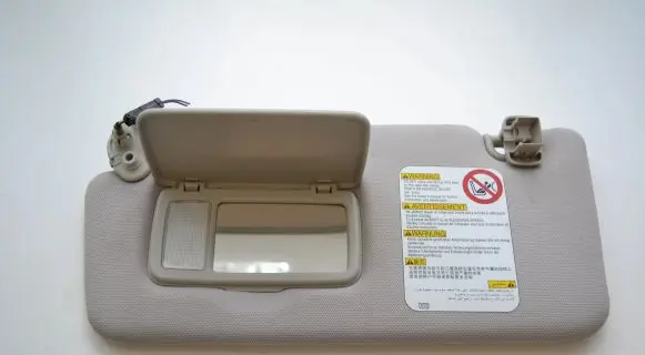 Subaru Legacy Sun visor