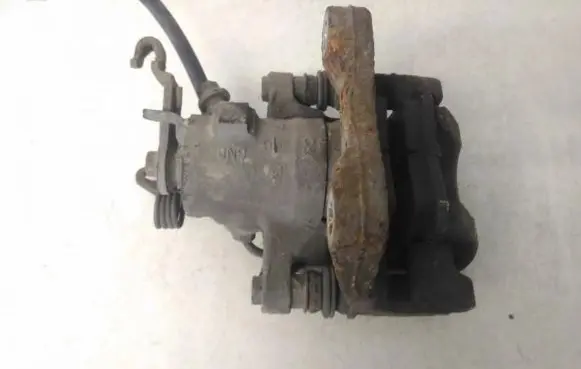 Skoda Octavia Mk2 (1Z) Rear brake caliper