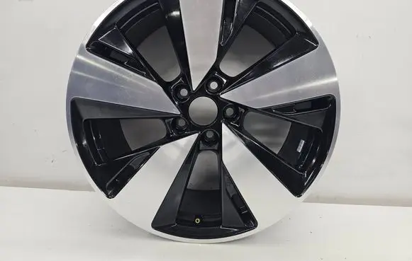 Audi A5 R19 alloy rim 8B3601025AR SP8B3601025AR
