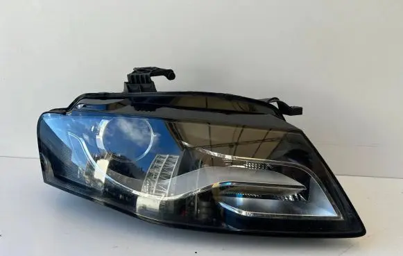 Audi A4 S4 B8 8K Headlight/headlamp 8K0941004P