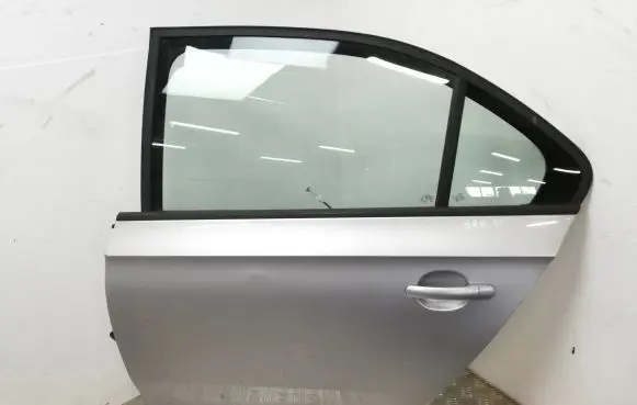 Seat Toledo IV (NH) Rear door
