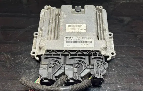 Mercedes-Benz Citan W415 Engine control unit/module 237102908R 237102747R 0281019325