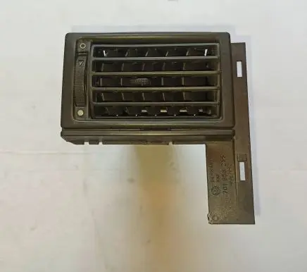 Volkswagen Transporter - Caravelle T4 Dashboard side air vent grill/cover trim 701858255 701819721a 701819783b