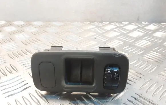 Toyota Yaris Headlight level height control switch 175C03