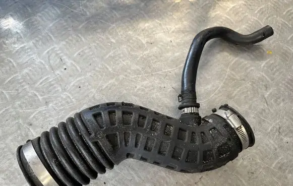 Nissan Qashqai Intercooler hose/pipe