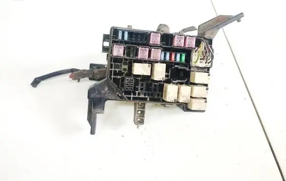 Suzuki Swift I Fuse box set