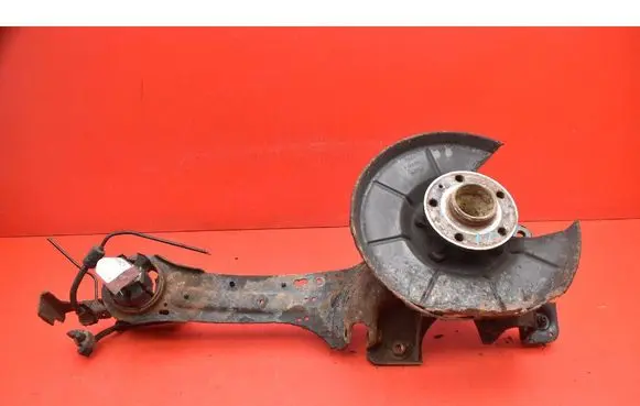 Volvo V70 Front wheel hub spindle knuckle