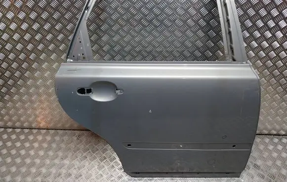 Volvo V50 Rear door S18031049