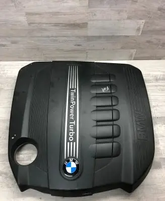 BMW 5 F10 F11 Engine cover (trim) 7800575 11252010 8510365