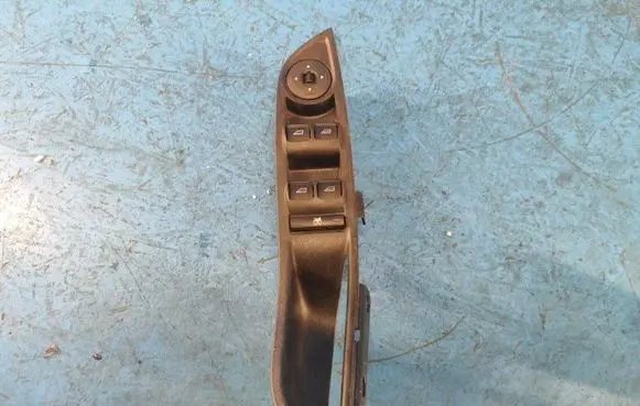 Ford Focus Electric window control switch BM5T14A132AA