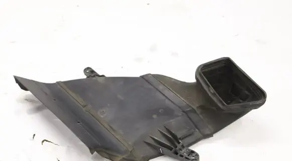 Audi A4 S4 B8 8K Intercooler air guide/duct channel 8K0129618