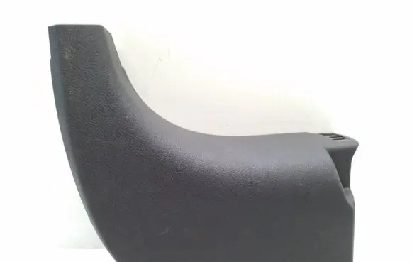 Foot area side trim