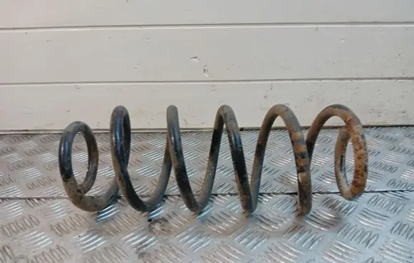 Volkswagen PASSAT B5 Front coil spring