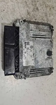 Volkswagen PASSAT B6 Engine control unit/module 0281013620 1039S15626 14691112