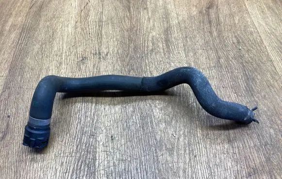 Mercedes-Benz C W205 Engine coolant pipe/hose A2058302002