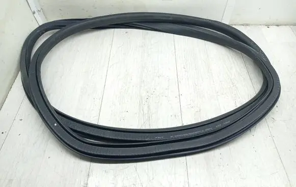 Opel Astra J Front door rubber seal 13259929