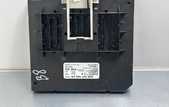 Volkswagen PASSAT B8 Comfort/convenience module 5Q0937086AK