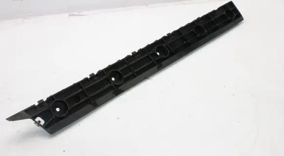 Cadillac Escalade Rear bumper mounting bracket 22806431