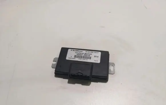 Hyundai Santa Fe Gearbox control unit/module 9544739510 95447-39510