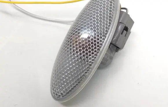 Toyota RAV 4 (XA30) Front fender indicator light 817300D032
