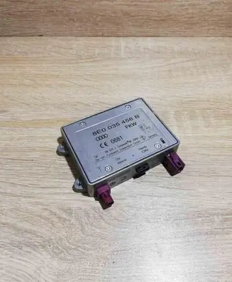 Audi A6 S6 C6 4F Aerial antenna amplifier 8E0035456B