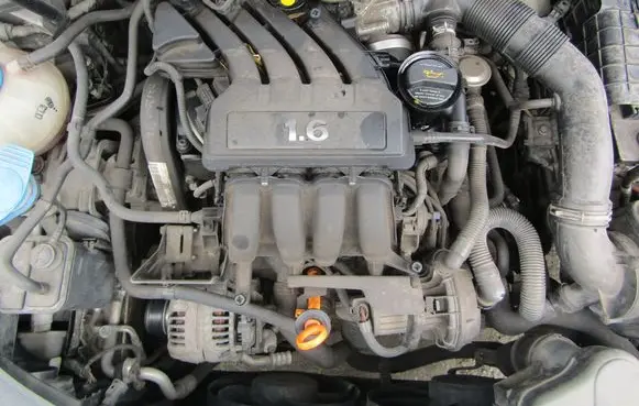 Volkswagen Golf IV Engine 