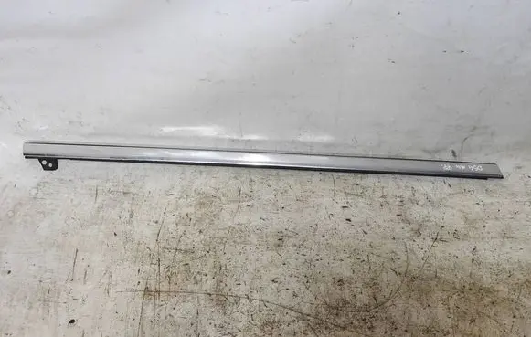 Citroen DS4 Front door glass trim molding 9687378877