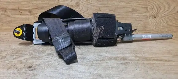 Volvo C30 Front seatbelt 30642222