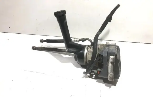Citroen C4 Grand Picasso Power steering pump 9685418680