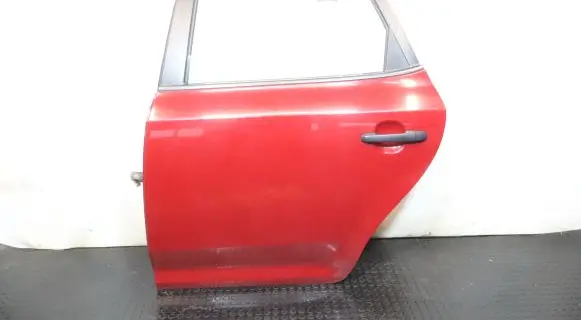 KIA Ceed Rear door