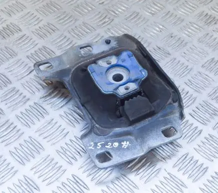 Ford Focus Engine mount bracket V617M121