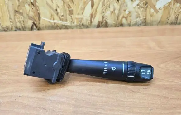 Volvo XC90 Wiper control stalk 8191545 03W21D