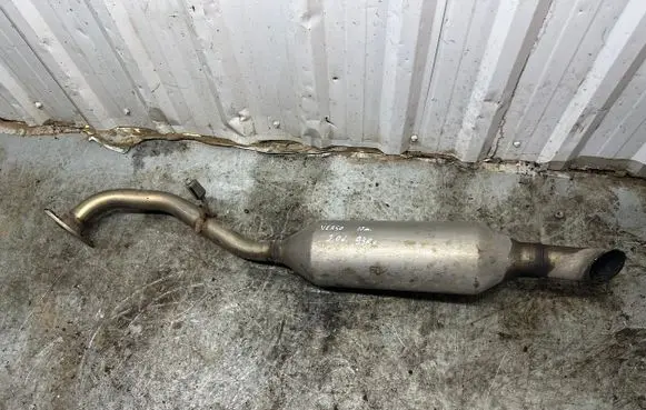 Toyota Verso Rear muffler/silencer tail pipe 
