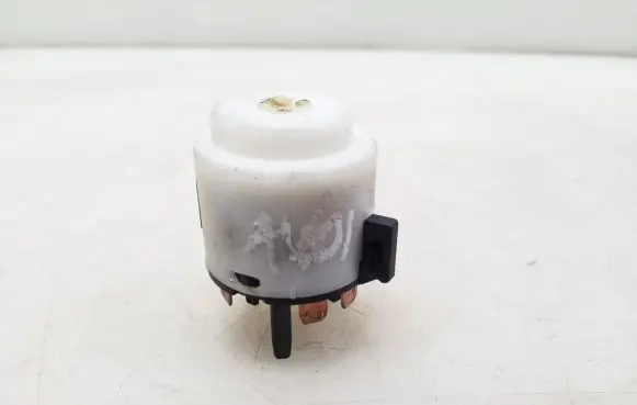 Audi A4 S4 B6 8E 8H Ignition lock contact 4B0905849