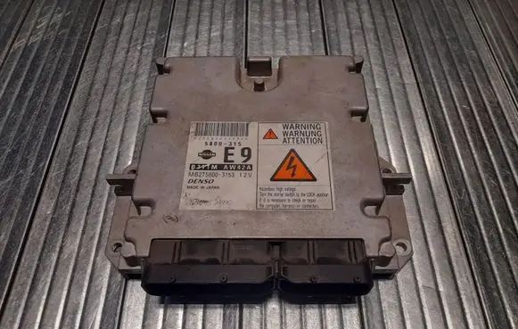 Nissan X-Trail T30 Engine control unit/module B371MAW42A